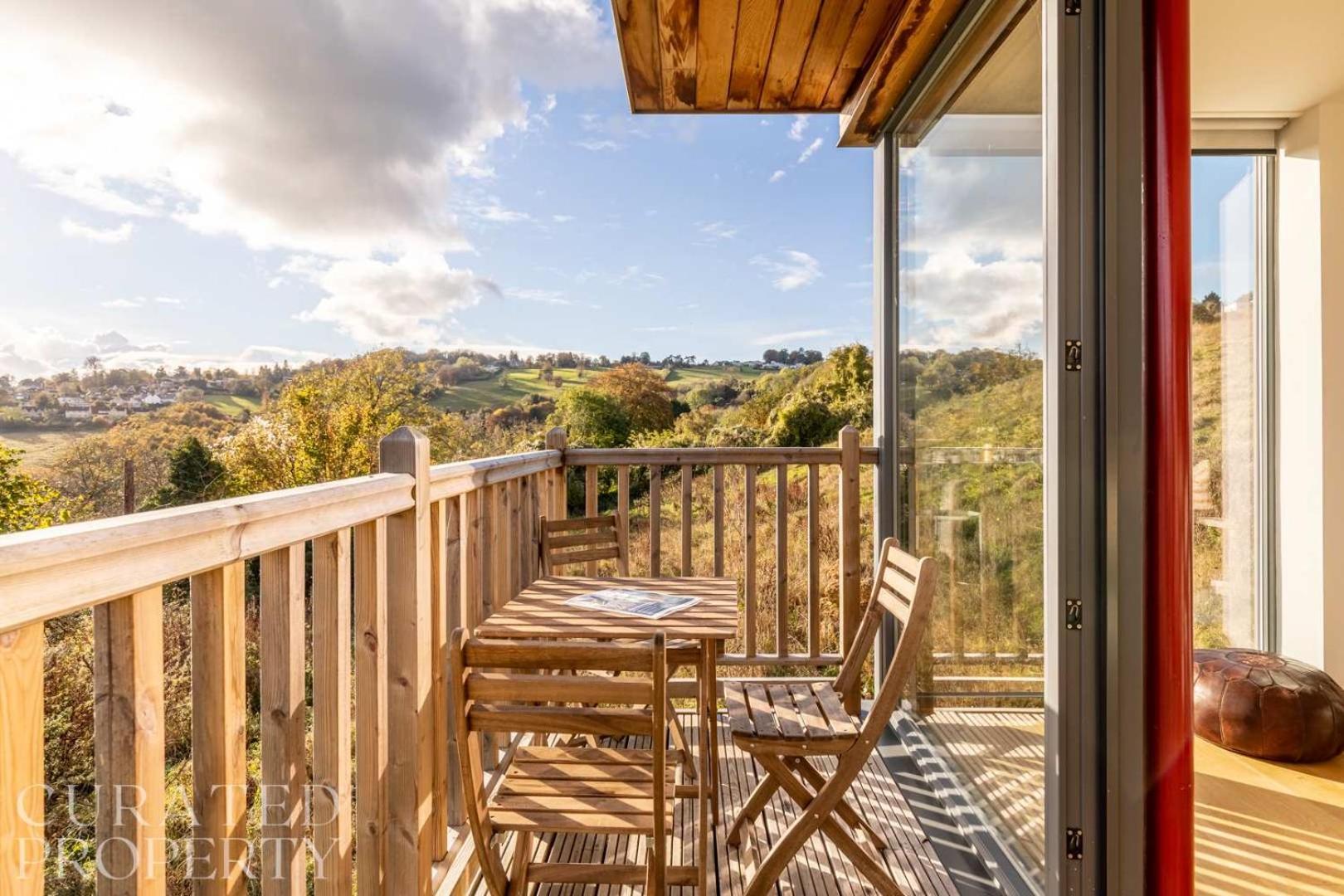 Holiday home Stunning 5 Bedroom With Garden & Panoramic Views!