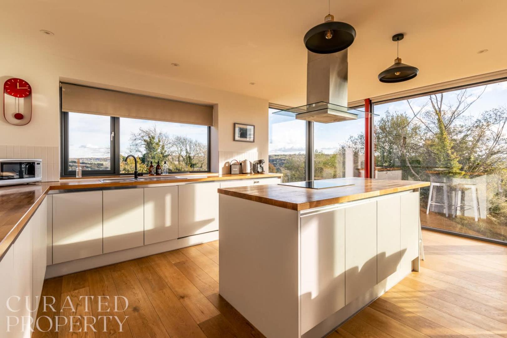 Holiday home Stunning 5 Bedroom With Garden & Panoramic Views! Bath
